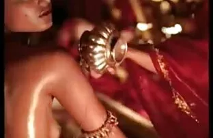 India tüdruk u jaoks