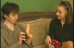 Vene tüdruk rihma otsas