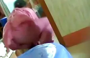 Tirkistelija neiu