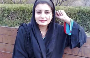 Lugege Pakistani bhakti seksi urdu heli kohta