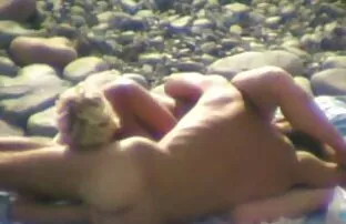 Amatöör oraalseks seksikas filmi idikas rannas