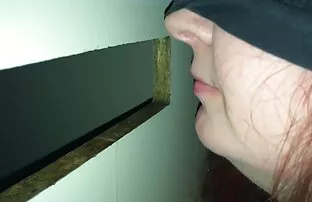 Abielunaine imeb riist saab imetud tissid ja sperma näole