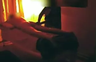Varjatud massaažisalongis