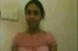 Sri lankani seksikas film videote vaatamiseks hindi keeles