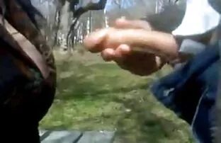 Masturbeerimine ja hoor avalikus pargis
