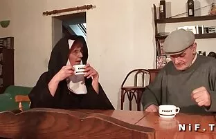 Raske prantsuse nunnas
