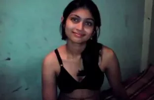 Bangla desi tüdruk vilkuv munn ülikooli sõbrale