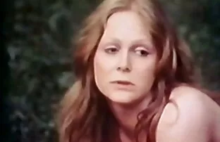 Tohutu väljas Vintage Porn Family Orgia koos karukleidiga