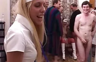 Blond vanaisa kõva vana vana noor teismeline