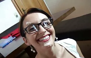 Kuum saksa brünett saab eratundi ja näo pov