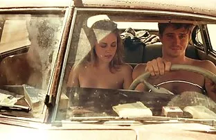 Kristen stewart alasti-väljas