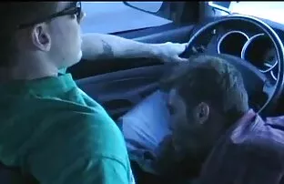 Rüselus ja kuum sperma autos