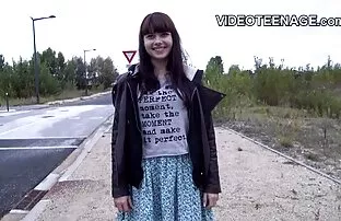 18-aastane teismeline Luna esimene alastiosade video