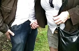 Naine naudib võõrastega punjabi seksikas film punjabi seksikas