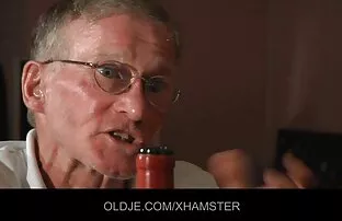 Suur kukk blond vanaisa hardcore vana noor teismeline
