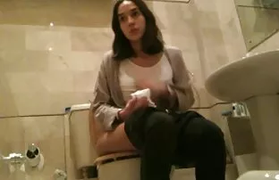 Varjatud kaamera külalistetualett