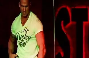 Cedric-alasti Kanada meesstripparid-kuumad!