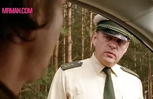 Riietatud mehed alasti meessoost kuulsused